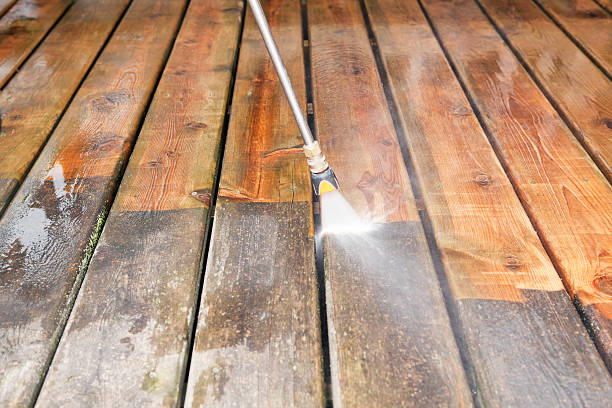 Best Building Exterior Pressure Washing in Mentor, OH